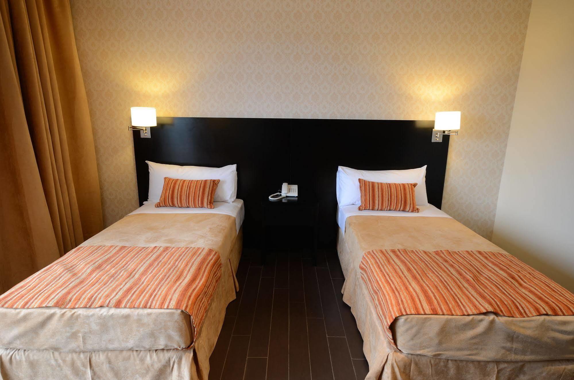 Grand Crucero Hotel Пуерто Игуасу Екстериор снимка